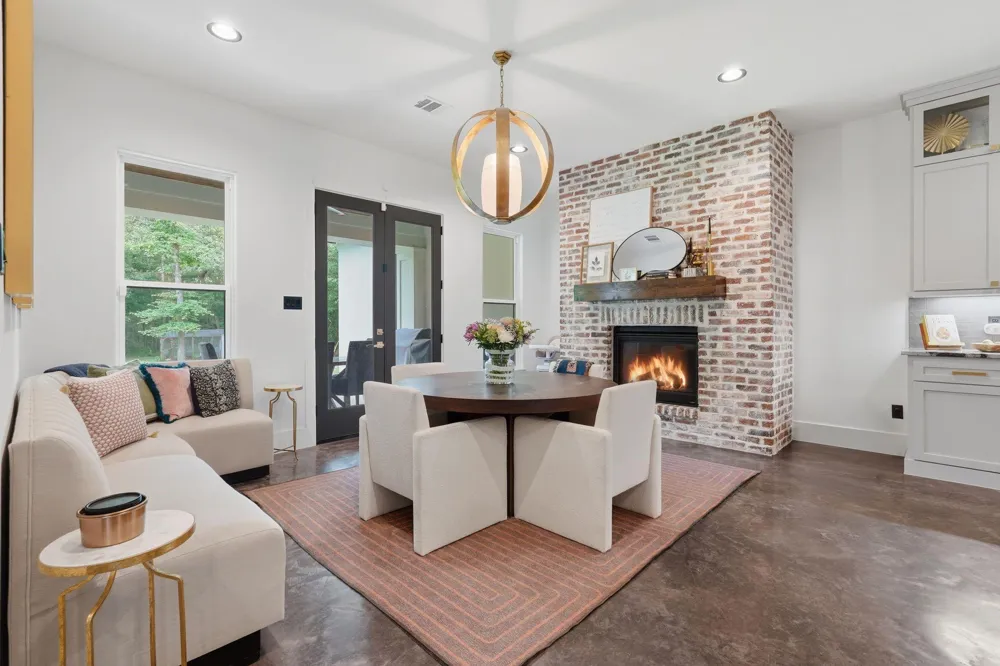 288 Fire Sky Road Huntsville, TX 77340