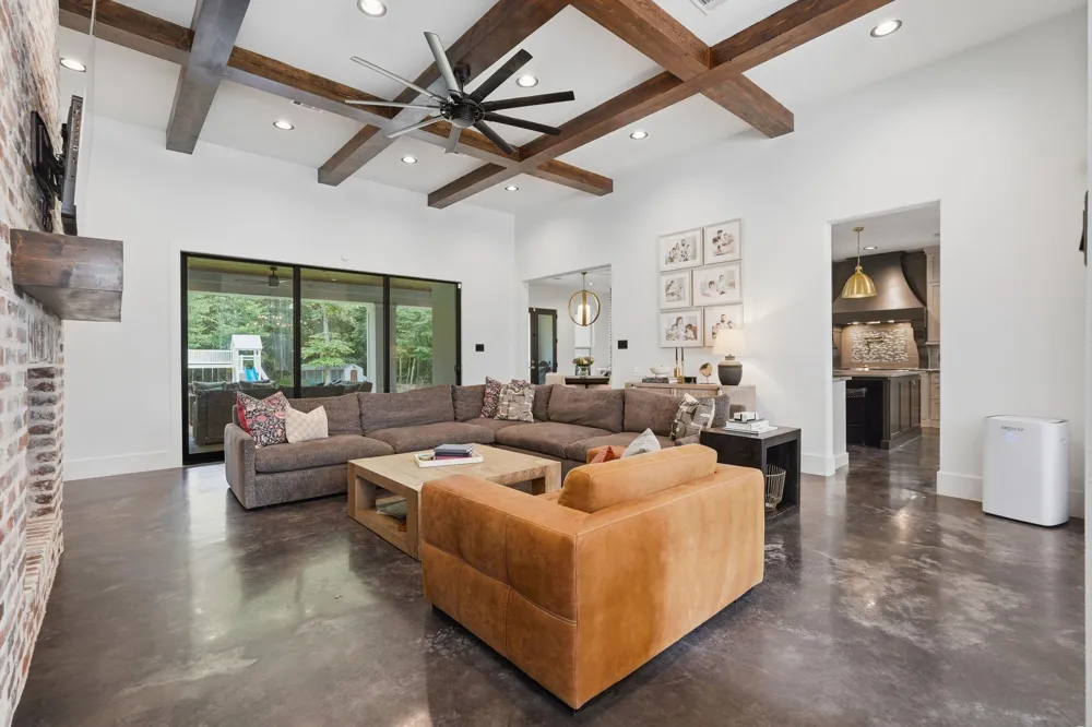 288 Fire Sky Road Huntsville, TX 77340