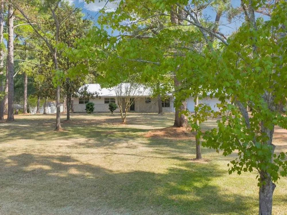 338 County Road 2041 Nacogdoches, TX 75965