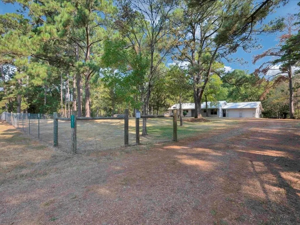 338 County Road 2041 Nacogdoches, TX 75965