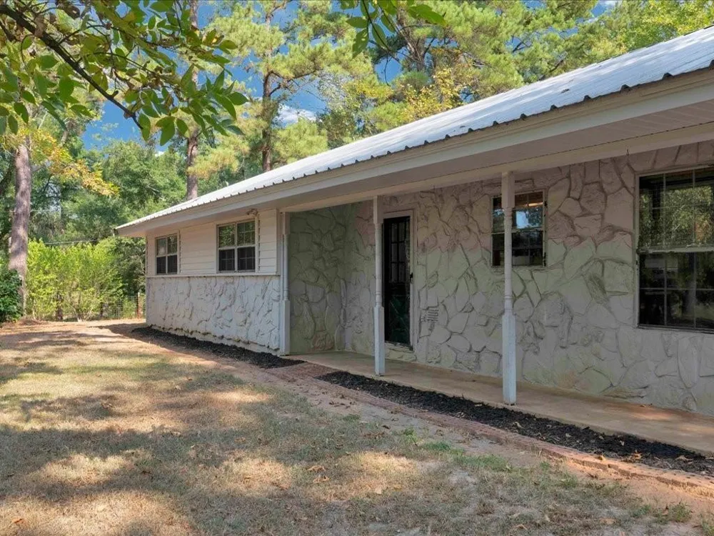 338 County Road 2041 Nacogdoches, TX 75965
