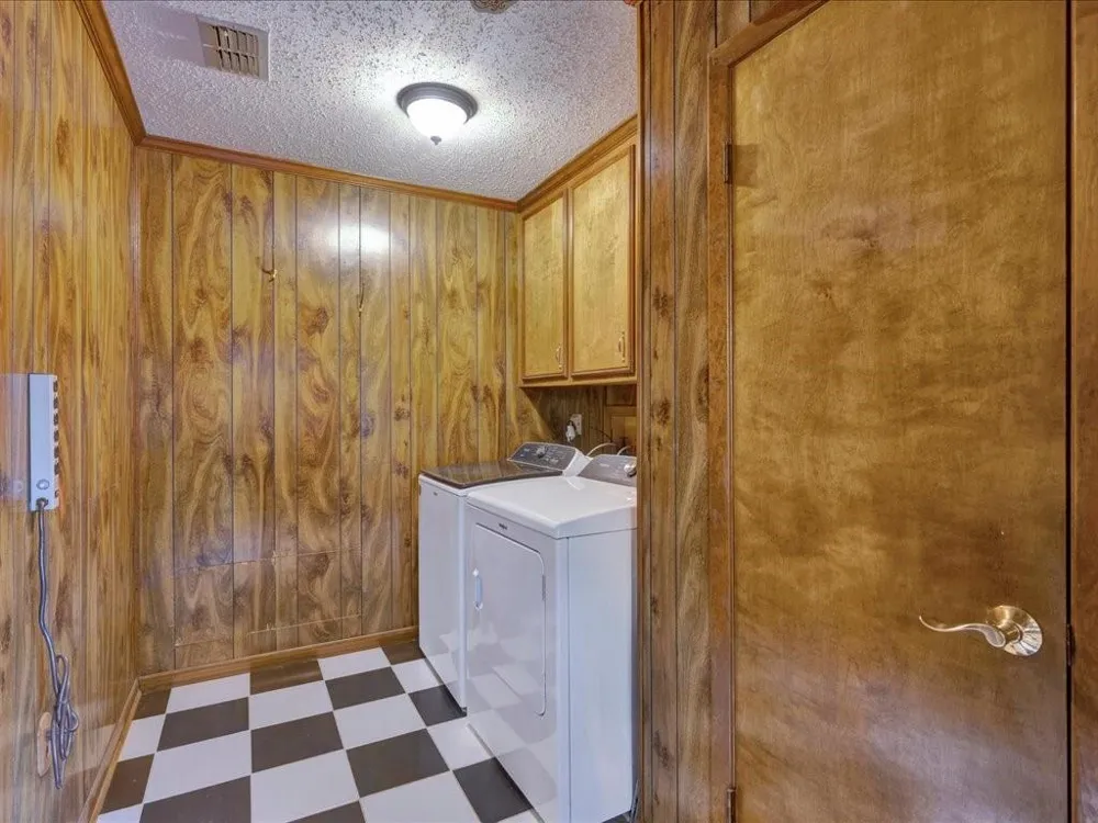 338 County Road 2041 Nacogdoches, TX 75965