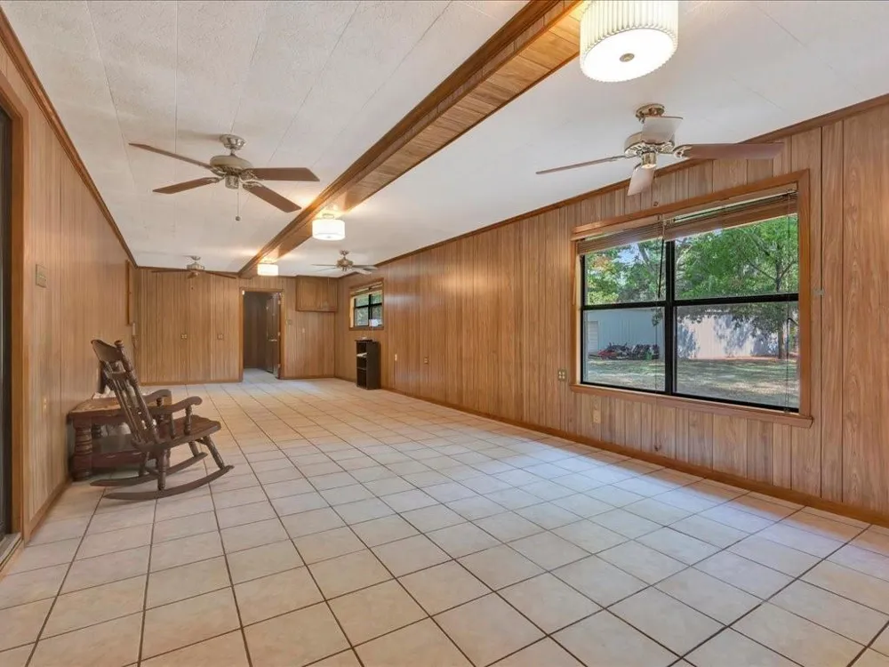 338 County Road 2041 Nacogdoches, TX 75965