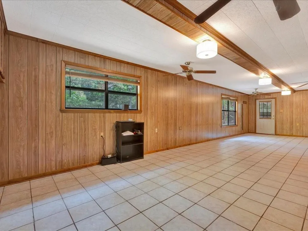 338 County Road 2041 Nacogdoches, TX 75965
