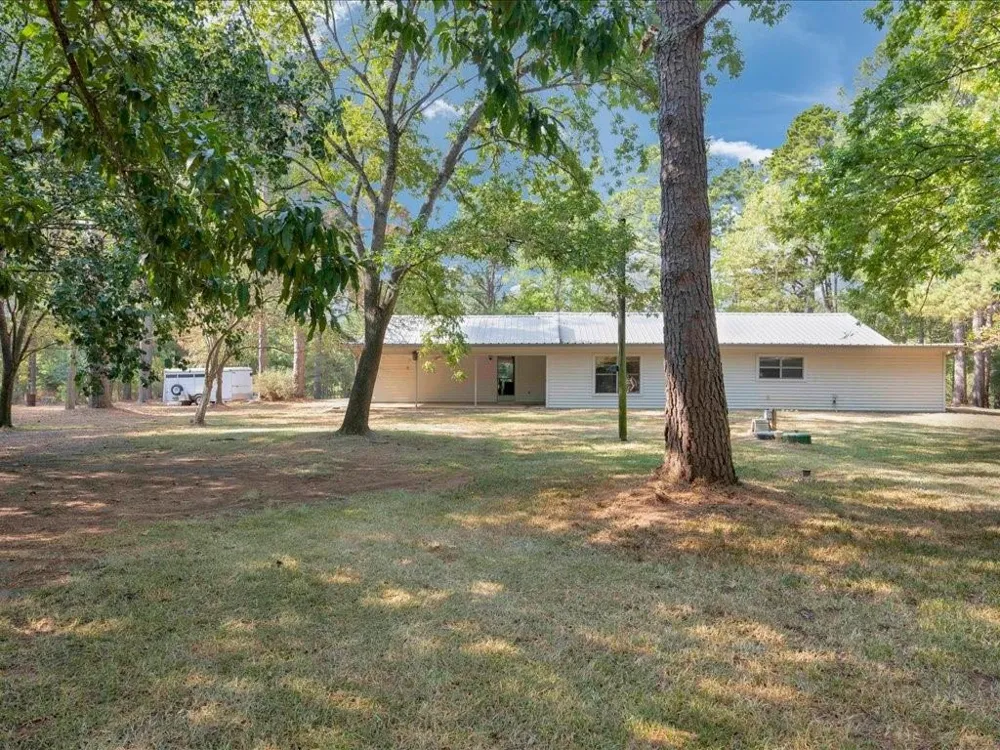 338 County Road 2041 Nacogdoches, TX 75965