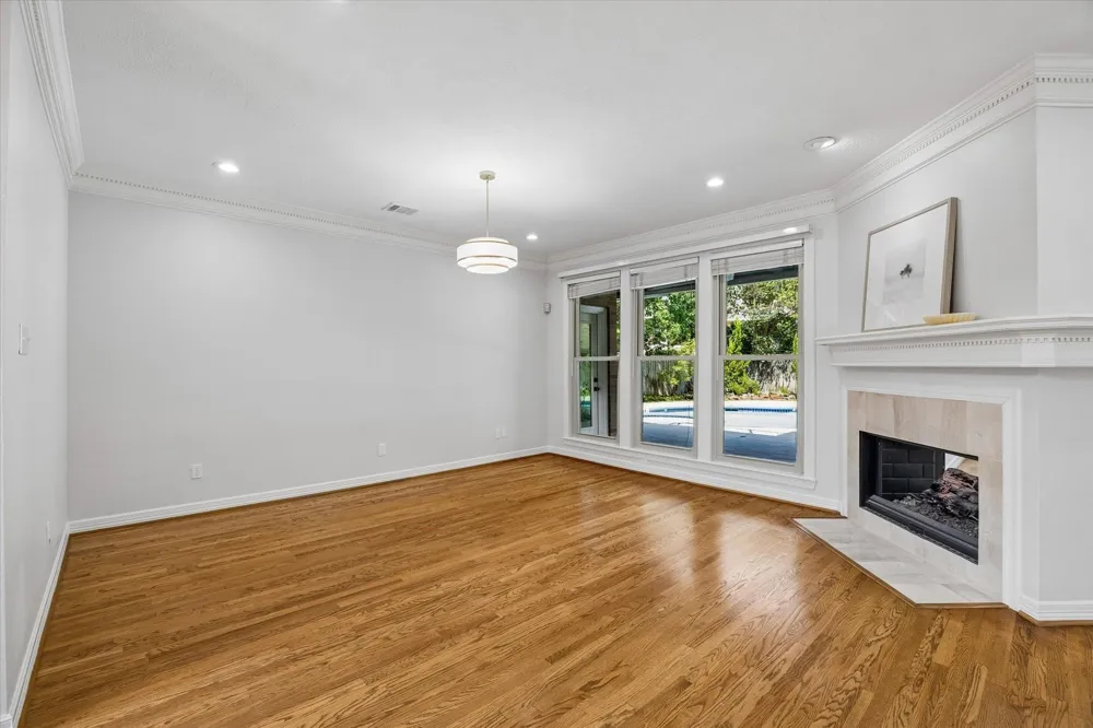 7 Blanketflower Court The Woodlands, TX 77381