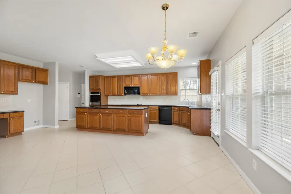 3123 Wilshire Lane Baytown, TX 77521