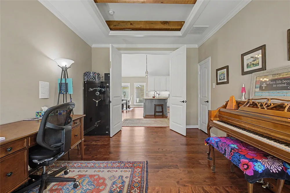 279 W Pines Drive Montgomery, TX 77356