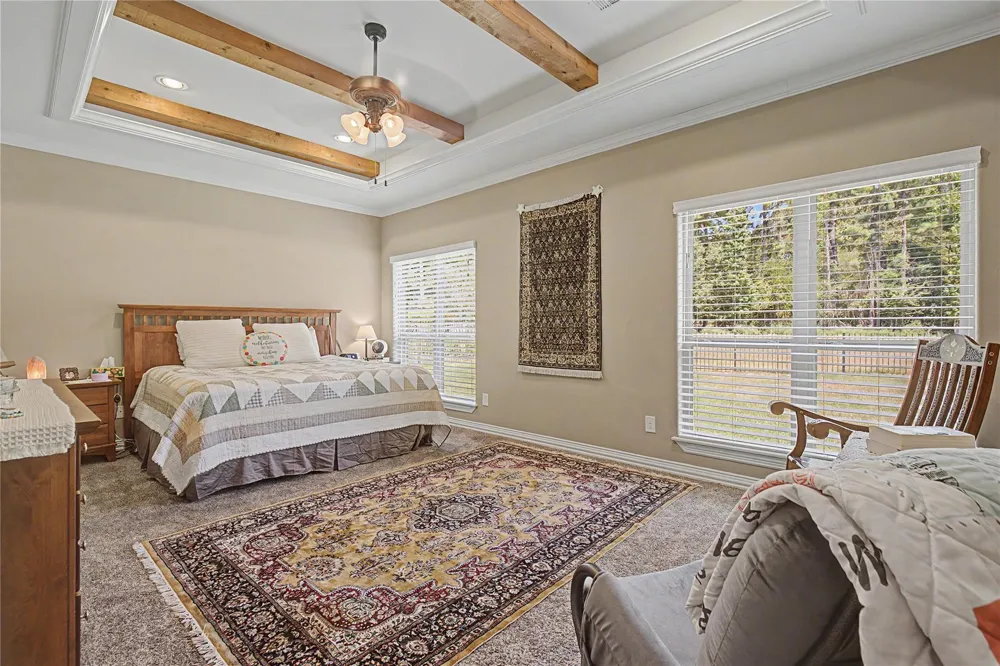 279 W Pines Drive Montgomery, TX 77356