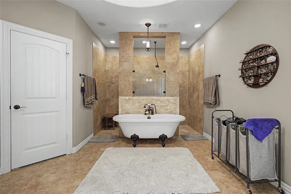 279 W Pines Drive Montgomery, TX 77356