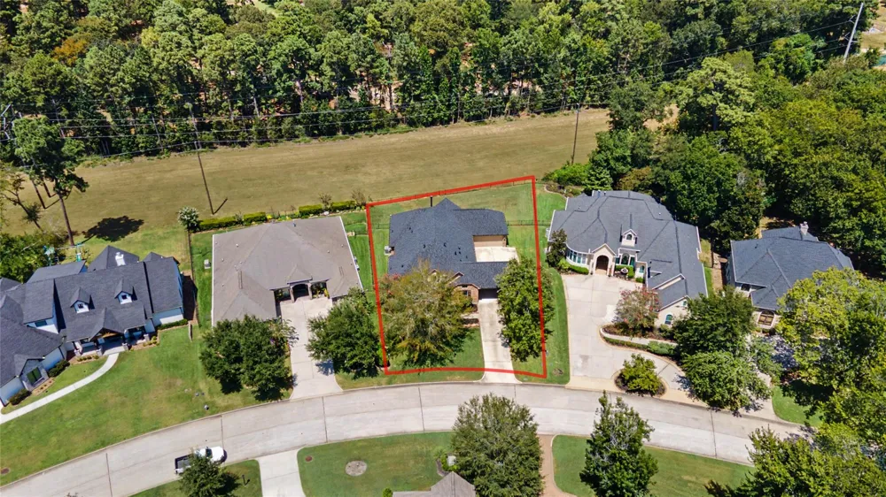 279 W Pines Drive Montgomery, TX 77356