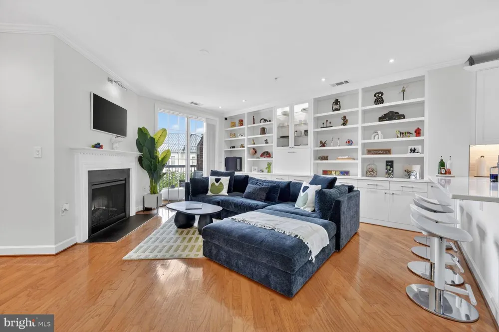 400 CAMERON STATION BOULEVARD #421 Alexandria, VA 22304