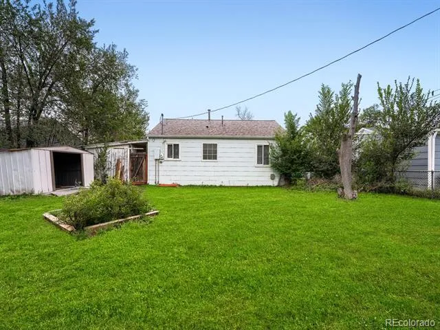 891 Lansing Street Aurora, CO 80010