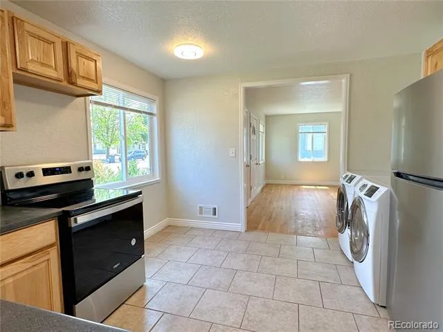 891 Lansing Street Aurora, CO 80010