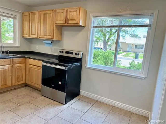 891 Lansing Street Aurora, CO 80010