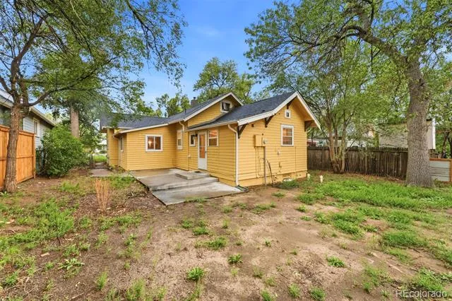 824 E Moreno Avenue Colorado Springs, CO 80903