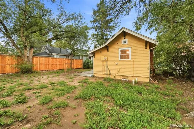 824 E Moreno Avenue Colorado Springs, CO 80903