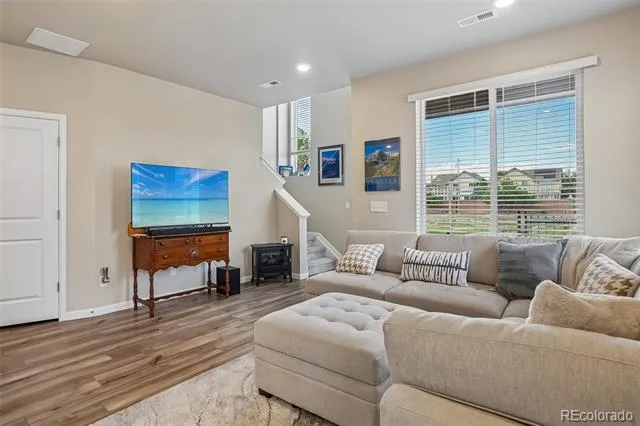 1833 S Poplar Court Denver, CO 80224