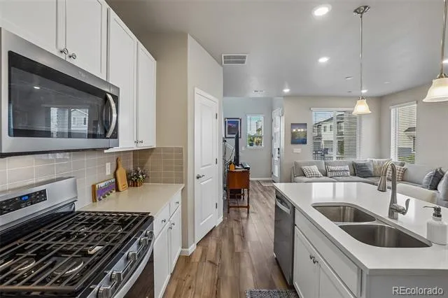 1833 S Poplar Court Denver, CO 80224