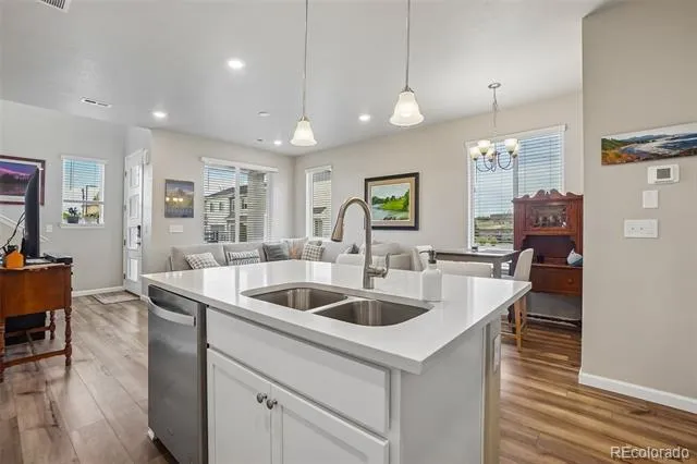 1833 S Poplar Court Denver, CO 80224