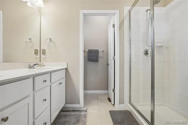 1833 S Poplar Court Denver, CO 80224
