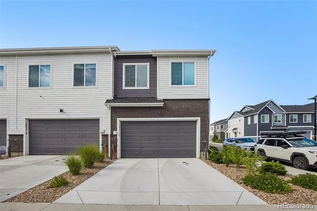 1833 S Poplar Court Denver, CO 80224