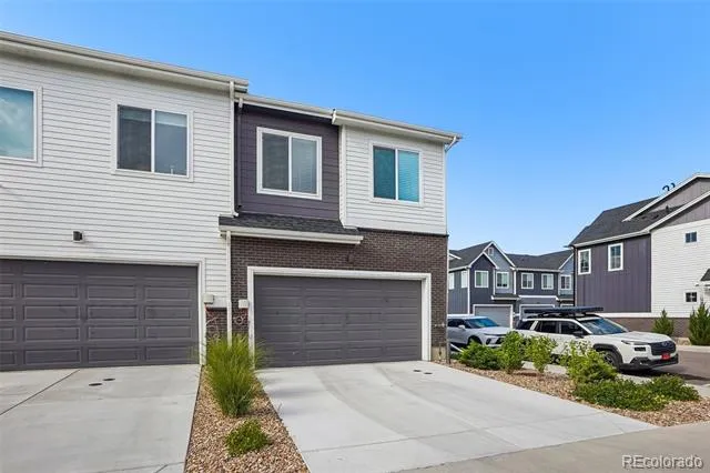 1833 S Poplar Court Denver, CO 80224