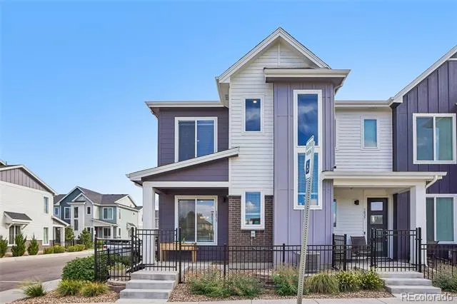 1833 S Poplar Court Denver, CO 80224