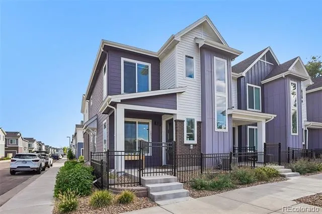 1833 S Poplar Court Denver, CO 80224