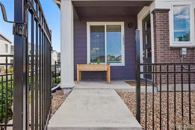 1833 S Poplar Court Denver, CO 80224