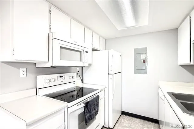 2201 Sable Boulevard #1008 Aurora, CO 80011