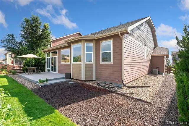 2124 Longfin Court Windsor, CO 80550