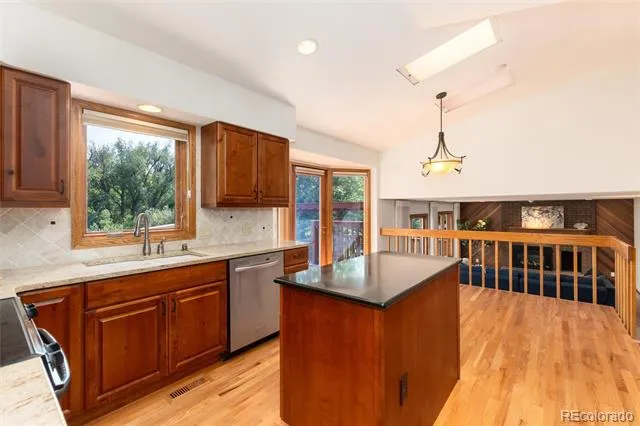 2422 W Arapahoe Court Littleton, CO 80120