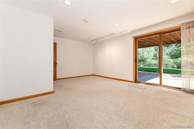 2422 W Arapahoe Court Littleton, CO 80120