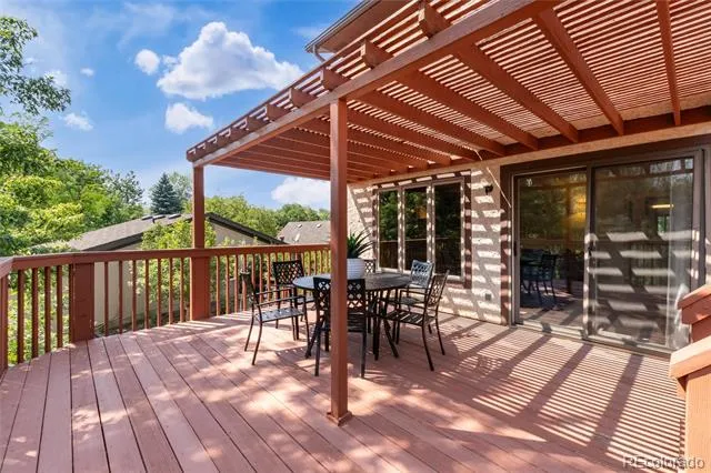 2422 W Arapahoe Court Littleton, CO 80120