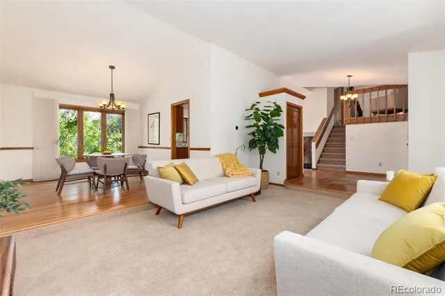 2422 W Arapahoe Court Littleton, CO 80120