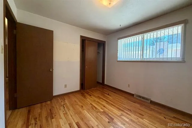 1114 S Oakland Street Aurora, CO 80012