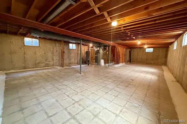 1114 S Oakland Street Aurora, CO 80012