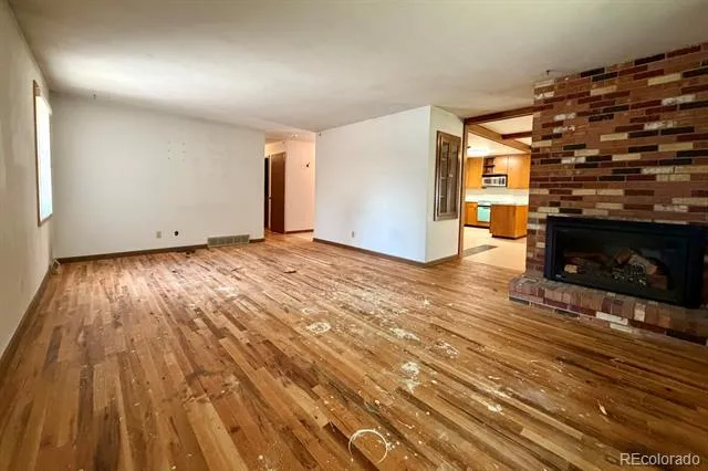 1114 S Oakland Street Aurora, CO 80012