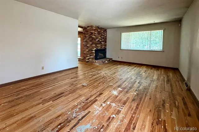 1114 S Oakland Street Aurora, CO 80012