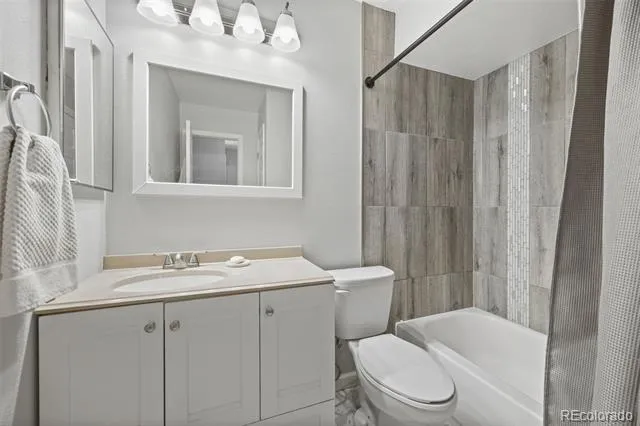 7667 S Monaco Circle W Englewood, CO 80112