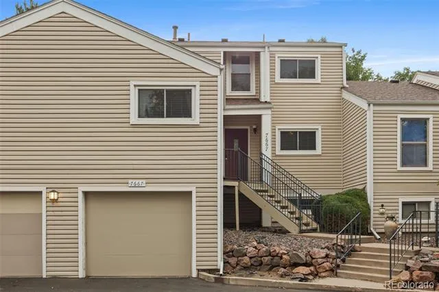 7667 S Monaco Circle W Englewood, CO 80112
