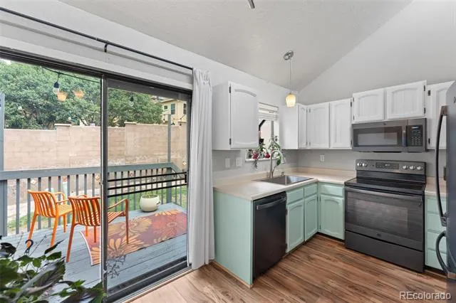 1411 Territory Trail Colorado Springs, CO 80919