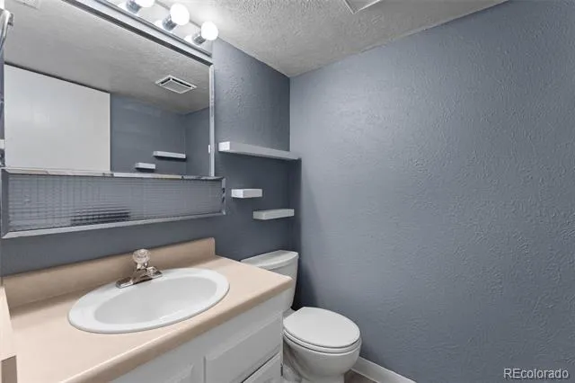 1411 Territory Trail Colorado Springs, CO 80919