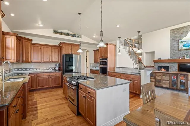 41865 Muirfield Loop Elizabeth, CO 80107