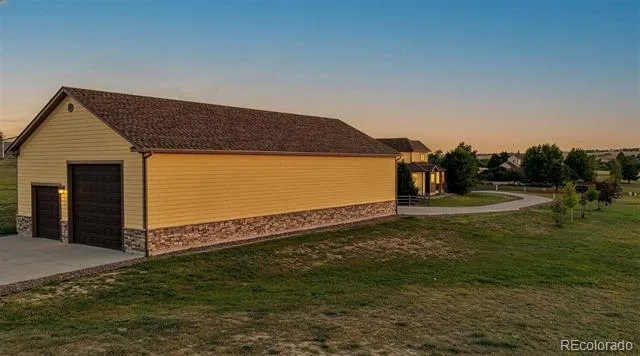 41865 Muirfield Loop Elizabeth, CO 80107
