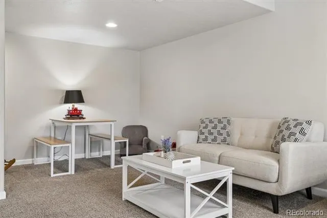 10240 Willowbridge Way Littleton, CO 80126