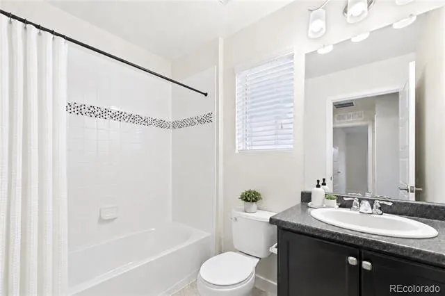 11256 Uptown Avenue Broomfield, CO 80021