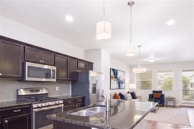 11256 Uptown Avenue Broomfield, CO 80021