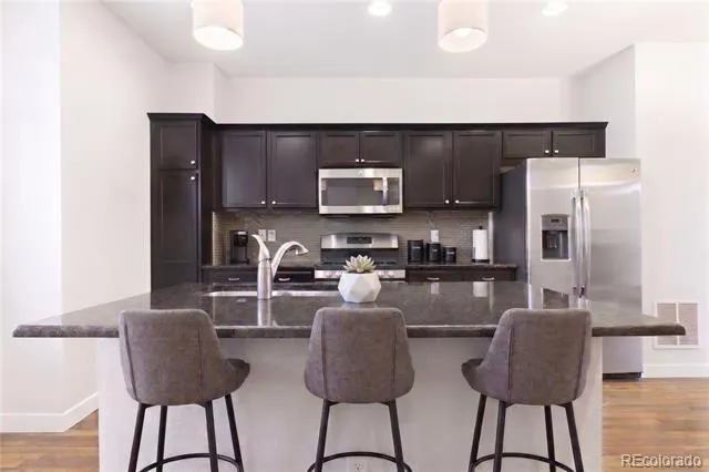 11256 Uptown Avenue Broomfield, CO 80021